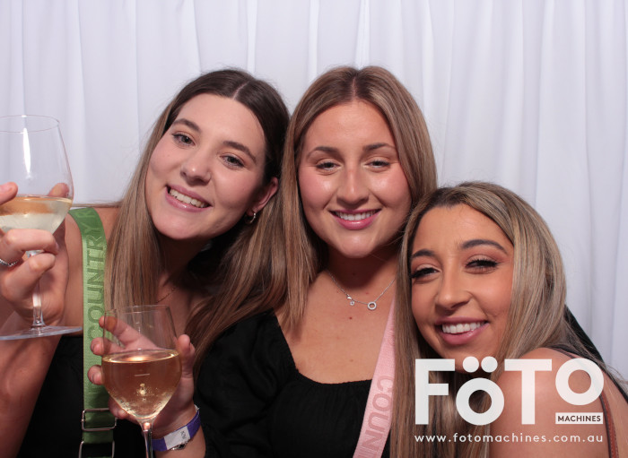 Jordy's 21st | View more photos from the event at gallery.fotomachines.com.au/u/FOTOMachines/Jordys-21st