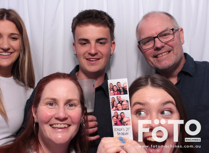 Jordy's 21st | View more photos from the event at gallery.fotomachines.com.au/u/FOTOMachines/Jordys-21st