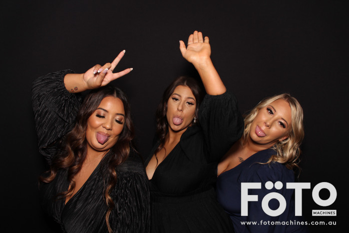 Ashleigh & Kaine's Engagement | View more photos from the event at gallery.fotomachines.com.au/u/FOTOMachines/Ashleigh-Kaines-Engagement