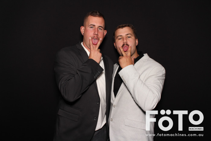 Ashleigh & Kaine's Engagement | View more photos from the event at gallery.fotomachines.com.au/u/FOTOMachines/Ashleigh-Kaines-Engagement