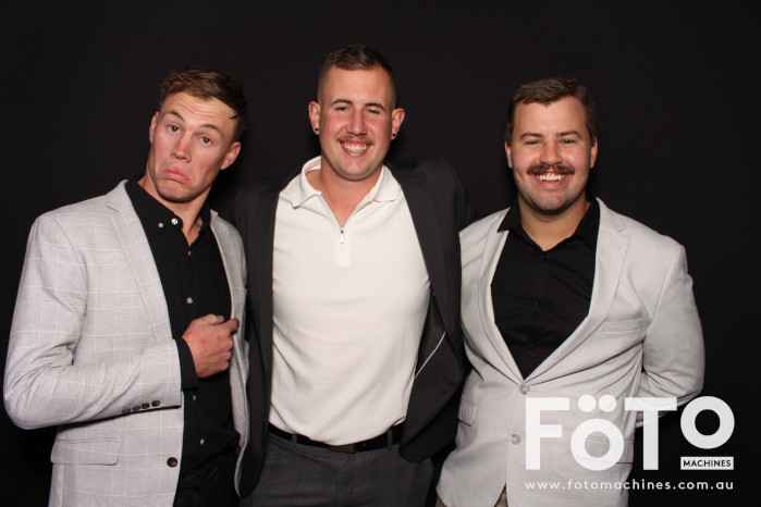 Ashleigh & Kaine's Engagement | View more photos from the event at gallery.fotomachines.com.au/u/FOTOMachines/Ashleigh-Kaines-Engagement