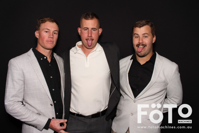 Ashleigh & Kaine's Engagement | View more photos from the event at gallery.fotomachines.com.au/u/FOTOMachines/Ashleigh-Kaines-Engagement