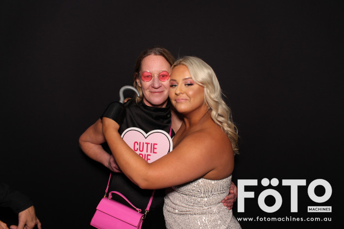 Ashleigh & Kaine's Engagement | View more photos from the event at gallery.fotomachines.com.au/u/FOTOMachines/Ashleigh-Kaines-Engagement