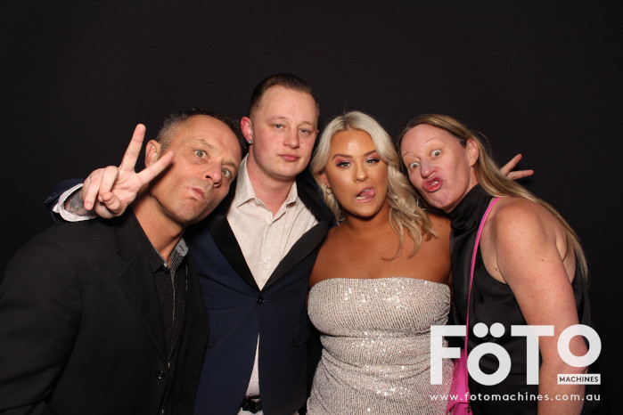 Ashleigh & Kaine's Engagement | View more photos from the event at gallery.fotomachines.com.au/u/FOTOMachines/Ashleigh-Kaines-Engagement