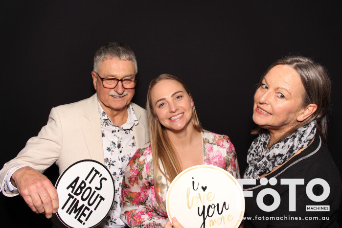 Ashleigh & Kaine's Engagement | View more photos from the event at gallery.fotomachines.com.au/u/FOTOMachines/Ashleigh-Kaines-Engagement