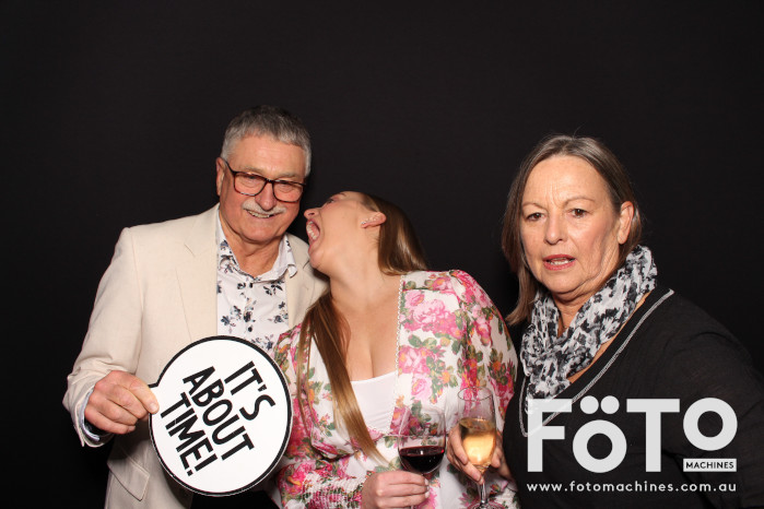 Ashleigh & Kaine's Engagement | View more photos from the event at gallery.fotomachines.com.au/u/FOTOMachines/Ashleigh-Kaines-Engagement