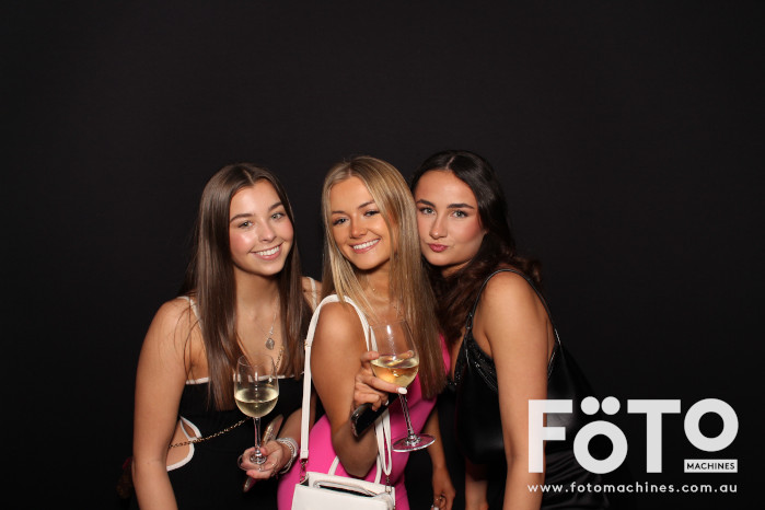 Ashleigh & Kaine's Engagement | View more photos from the event at gallery.fotomachines.com.au/u/FOTOMachines/Ashleigh-Kaines-Engagement