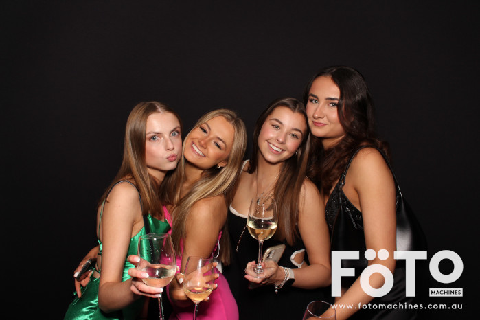 Ashleigh & Kaine's Engagement | View more photos from the event at gallery.fotomachines.com.au/u/FOTOMachines/Ashleigh-Kaines-Engagement