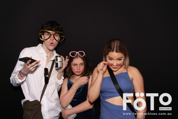 Ashleigh & Kaine's Engagement | View more photos from the event at gallery.fotomachines.com.au/u/FOTOMachines/Ashleigh-Kaines-Engagement