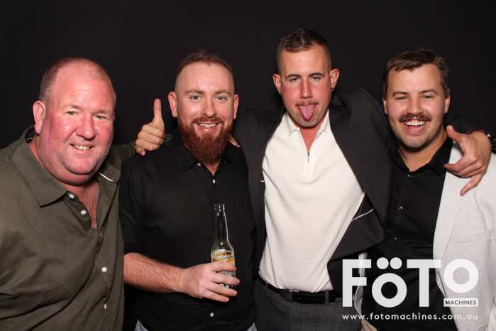 Ashleigh & Kaine's Engagement | View more photos from the event at gallery.fotomachines.com.au/u/FOTOMachines/Ashleigh-Kaines-Engagement