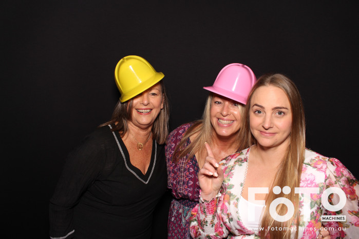 Ashleigh & Kaine's Engagement | View more photos from the event at gallery.fotomachines.com.au/u/FOTOMachines/Ashleigh-Kaines-Engagement