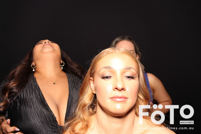 Ashleigh & Kaine's Engagement | View more photos from the event at gallery.fotomachines.com.au/u/FOTOMachines/Ashleigh-Kaines-Engagement