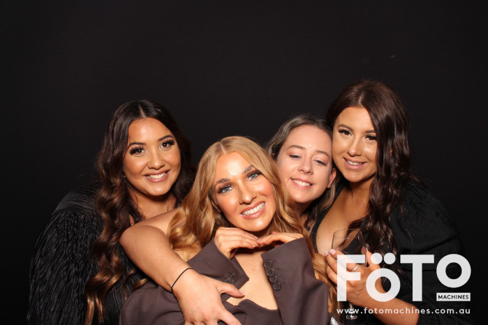 Ashleigh & Kaine's Engagement | View more photos from the event at gallery.fotomachines.com.au/u/FOTOMachines/Ashleigh-Kaines-Engagement