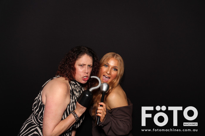 Ashleigh & Kaine's Engagement | View more photos from the event at gallery.fotomachines.com.au/u/FOTOMachines/Ashleigh-Kaines-Engagement