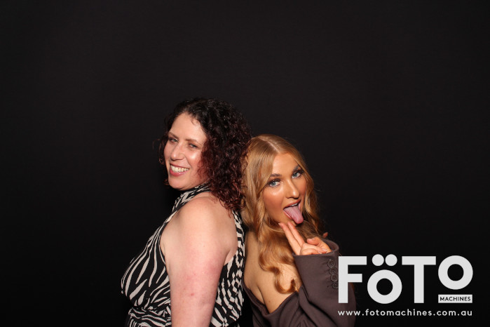 Ashleigh & Kaine's Engagement | View more photos from the event at gallery.fotomachines.com.au/u/FOTOMachines/Ashleigh-Kaines-Engagement