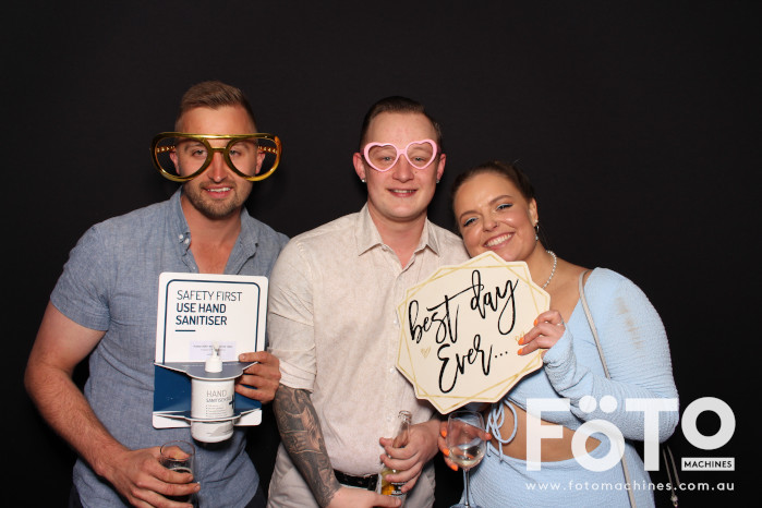 Ashleigh & Kaine's Engagement | View more photos from the event at gallery.fotomachines.com.au/u/FOTOMachines/Ashleigh-Kaines-Engagement