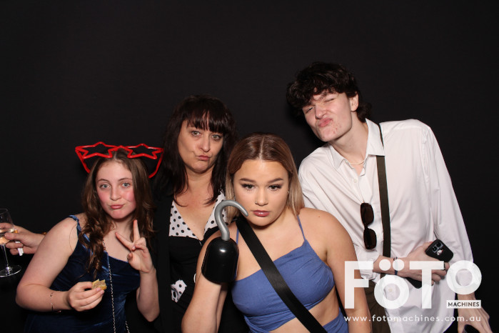 Ashleigh & Kaine's Engagement | View more photos from the event at gallery.fotomachines.com.au/u/FOTOMachines/Ashleigh-Kaines-Engagement