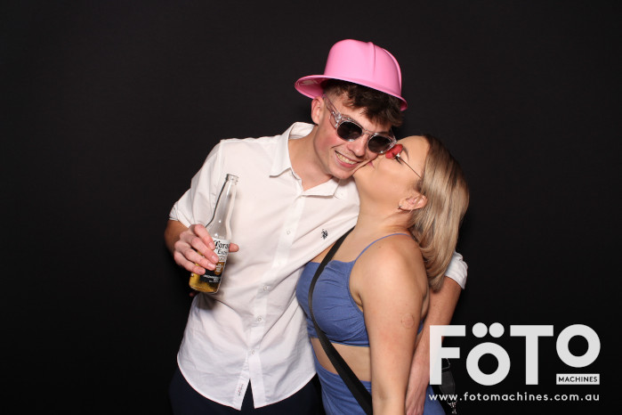 Ashleigh & Kaine's Engagement | View more photos from the event at gallery.fotomachines.com.au/u/FOTOMachines/Ashleigh-Kaines-Engagement