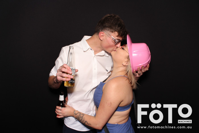 Ashleigh & Kaine's Engagement | View more photos from the event at gallery.fotomachines.com.au/u/FOTOMachines/Ashleigh-Kaines-Engagement