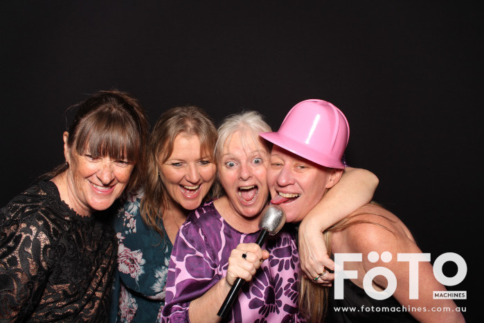 Ashleigh & Kaine's Engagement | View more photos from the event at gallery.fotomachines.com.au/u/FOTOMachines/Ashleigh-Kaines-Engagement