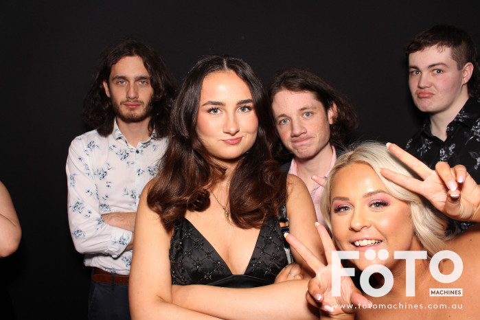 Ashleigh & Kaine's Engagement | View more photos from the event at gallery.fotomachines.com.au/u/FOTOMachines/Ashleigh-Kaines-Engagement