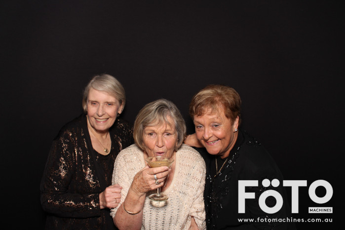 Ashleigh & Kaine's Engagement | View more photos from the event at gallery.fotomachines.com.au/u/FOTOMachines/Ashleigh-Kaines-Engagement