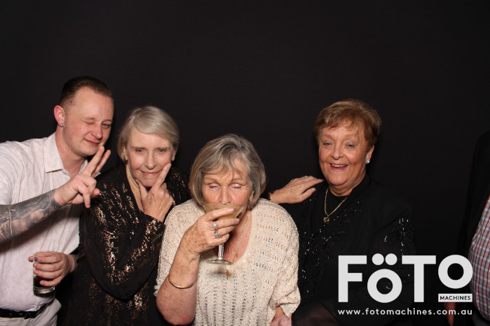 Ashleigh & Kaine's Engagement | View more photos from the event at gallery.fotomachines.com.au/u/FOTOMachines/Ashleigh-Kaines-Engagement