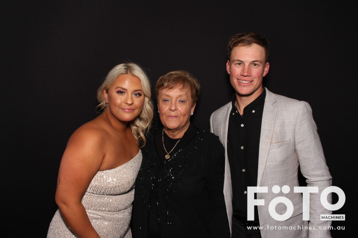 Ashleigh & Kaine's Engagement | View more photos from the event at gallery.fotomachines.com.au/u/FOTOMachines/Ashleigh-Kaines-Engagement