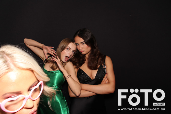 Ashleigh & Kaine's Engagement | View more photos from the event at gallery.fotomachines.com.au/u/FOTOMachines/Ashleigh-Kaines-Engagement