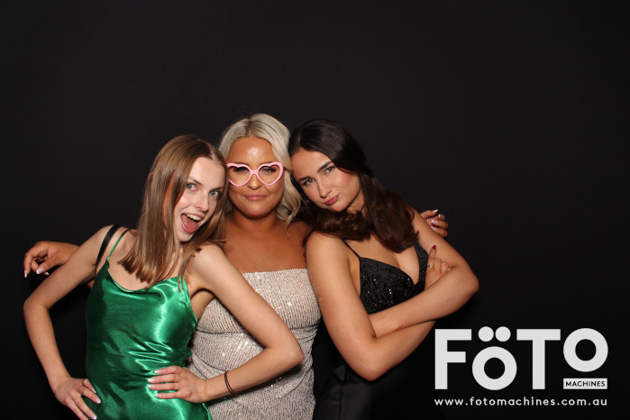 Ashleigh & Kaine's Engagement | View more photos from the event at gallery.fotomachines.com.au/u/FOTOMachines/Ashleigh-Kaines-Engagement