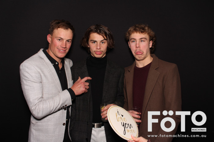 Ashleigh & Kaine's Engagement | View more photos from the event at gallery.fotomachines.com.au/u/FOTOMachines/Ashleigh-Kaines-Engagement