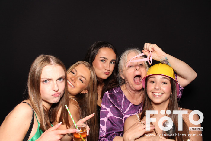 Ashleigh & Kaine's Engagement | View more photos from the event at gallery.fotomachines.com.au/u/FOTOMachines/Ashleigh-Kaines-Engagement