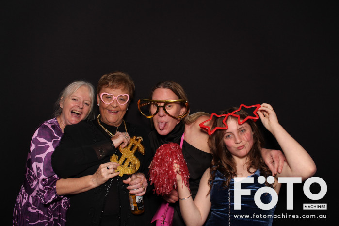 Ashleigh & Kaine's Engagement | View more photos from the event at gallery.fotomachines.com.au/u/FOTOMachines/Ashleigh-Kaines-Engagement