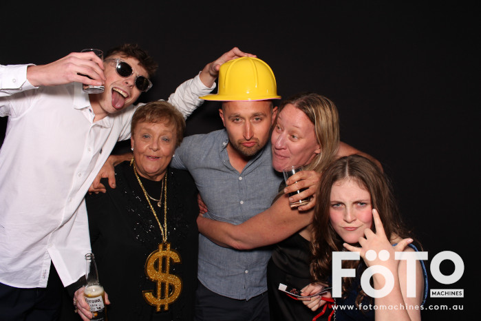 Ashleigh & Kaine's Engagement | View more photos from the event at gallery.fotomachines.com.au/u/FOTOMachines/Ashleigh-Kaines-Engagement