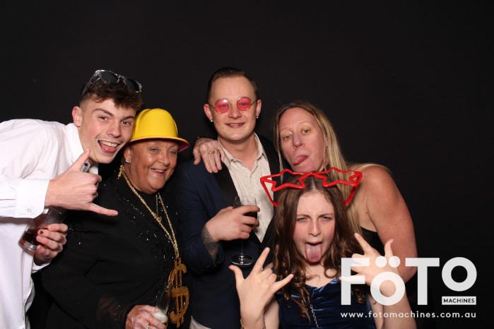 Ashleigh & Kaine's Engagement | View more photos from the event at gallery.fotomachines.com.au/u/FOTOMachines/Ashleigh-Kaines-Engagement