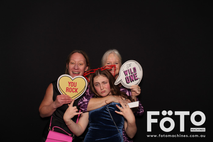 Ashleigh & Kaine's Engagement | View more photos from the event at gallery.fotomachines.com.au/u/FOTOMachines/Ashleigh-Kaines-Engagement