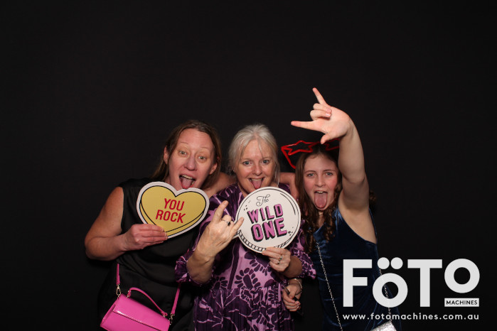 Ashleigh & Kaine's Engagement | View more photos from the event at gallery.fotomachines.com.au/u/FOTOMachines/Ashleigh-Kaines-Engagement