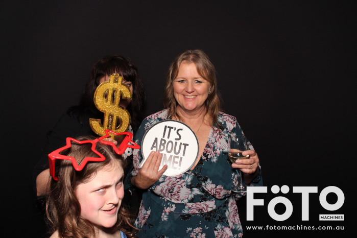 Ashleigh & Kaine's Engagement | View more photos from the event at gallery.fotomachines.com.au/u/FOTOMachines/Ashleigh-Kaines-Engagement