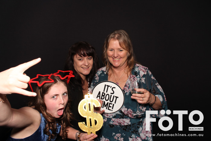 Ashleigh & Kaine's Engagement | View more photos from the event at gallery.fotomachines.com.au/u/FOTOMachines/Ashleigh-Kaines-Engagement