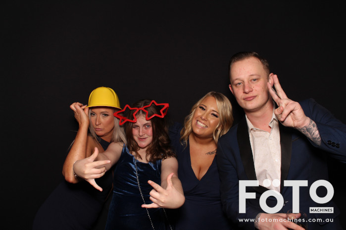 Ashleigh & Kaine's Engagement | View more photos from the event at gallery.fotomachines.com.au/u/FOTOMachines/Ashleigh-Kaines-Engagement