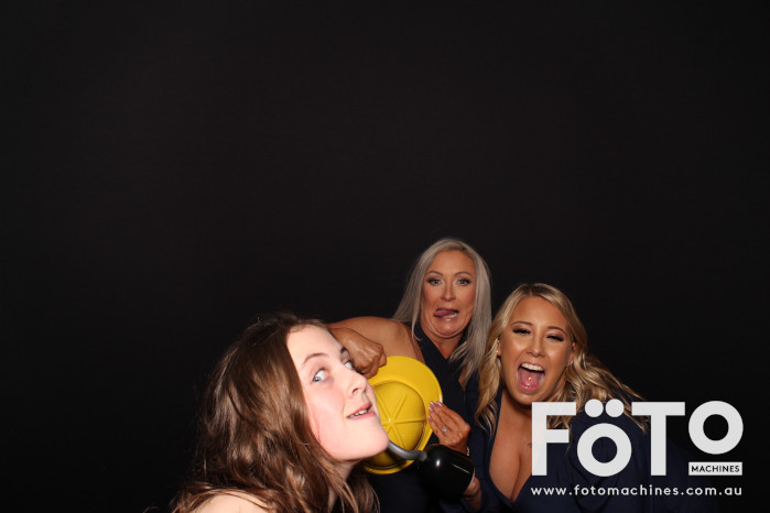 Ashleigh & Kaine's Engagement | View more photos from the event at gallery.fotomachines.com.au/u/FOTOMachines/Ashleigh-Kaines-Engagement