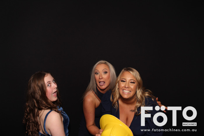 Ashleigh & Kaine's Engagement | View more photos from the event at gallery.fotomachines.com.au/u/FOTOMachines/Ashleigh-Kaines-Engagement