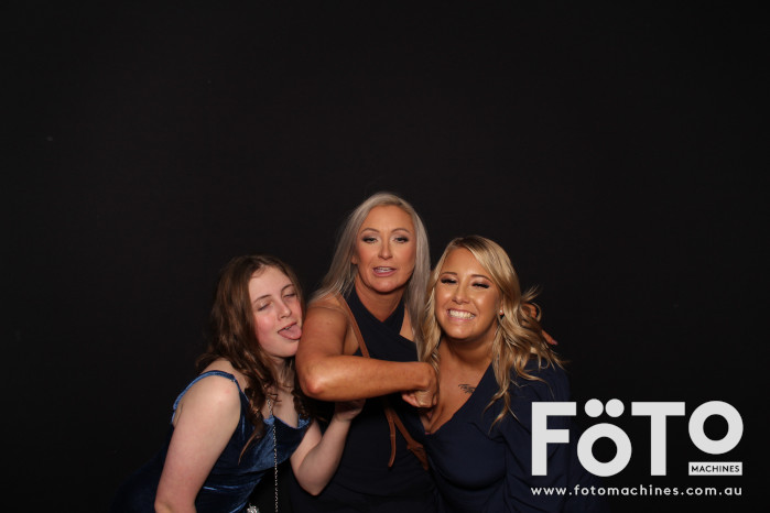 Ashleigh & Kaine's Engagement | View more photos from the event at gallery.fotomachines.com.au/u/FOTOMachines/Ashleigh-Kaines-Engagement