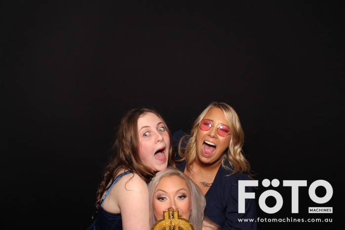 Ashleigh & Kaine's Engagement | View more photos from the event at gallery.fotomachines.com.au/u/FOTOMachines/Ashleigh-Kaines-Engagement