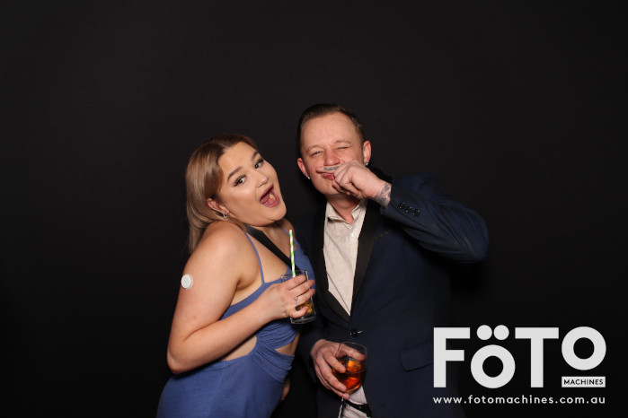 Ashleigh & Kaine's Engagement | View more photos from the event at gallery.fotomachines.com.au/u/FOTOMachines/Ashleigh-Kaines-Engagement