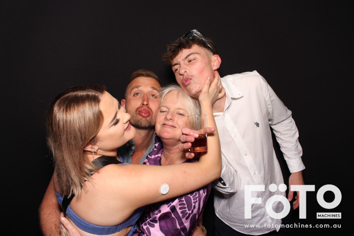 Ashleigh & Kaine's Engagement | View more photos from the event at gallery.fotomachines.com.au/u/FOTOMachines/Ashleigh-Kaines-Engagement