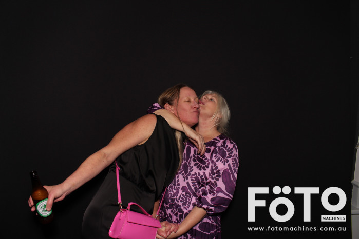 Ashleigh & Kaine's Engagement | View more photos from the event at gallery.fotomachines.com.au/u/FOTOMachines/Ashleigh-Kaines-Engagement