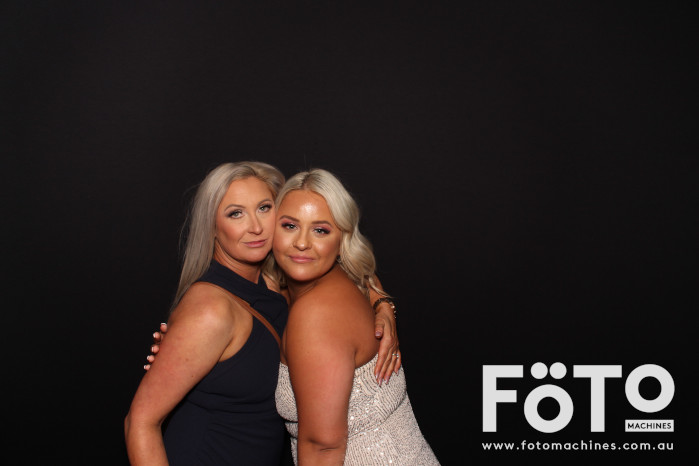 Ashleigh & Kaine's Engagement | View more photos from the event at gallery.fotomachines.com.au/u/FOTOMachines/Ashleigh-Kaines-Engagement