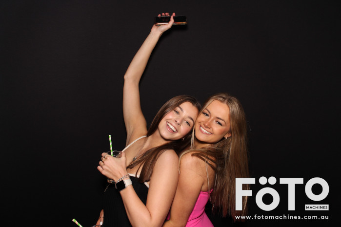 Ashleigh & Kaine's Engagement | View more photos from the event at gallery.fotomachines.com.au/u/FOTOMachines/Ashleigh-Kaines-Engagement