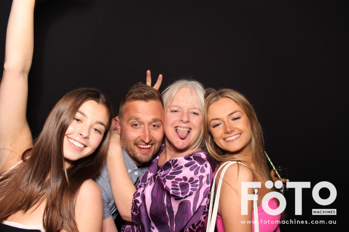 Ashleigh & Kaine's Engagement | View more photos from the event at gallery.fotomachines.com.au/u/FOTOMachines/Ashleigh-Kaines-Engagement